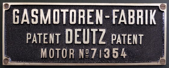 «GASMOTOREN-FABRIK DEUTZ» motor künye levhası